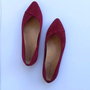 Vionic flats